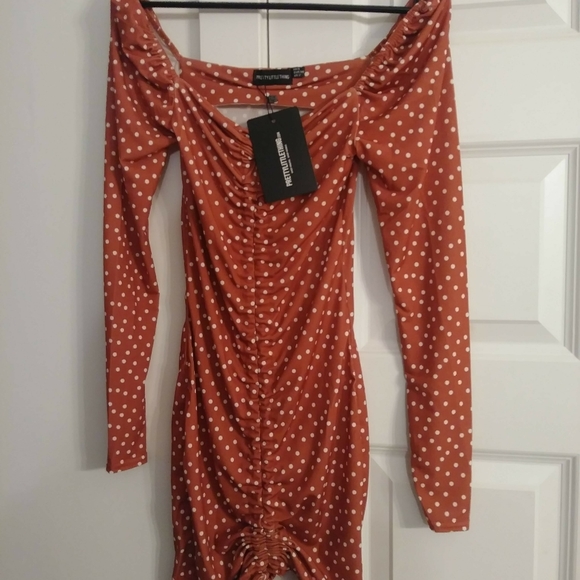 Long sleeved runched dress - Picture 1 of 2